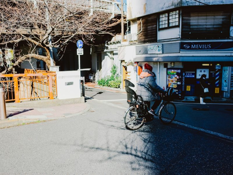 引越し費用を最大半額にする5つの戦略 — 見積比較・繁忙期回避・自治体支援